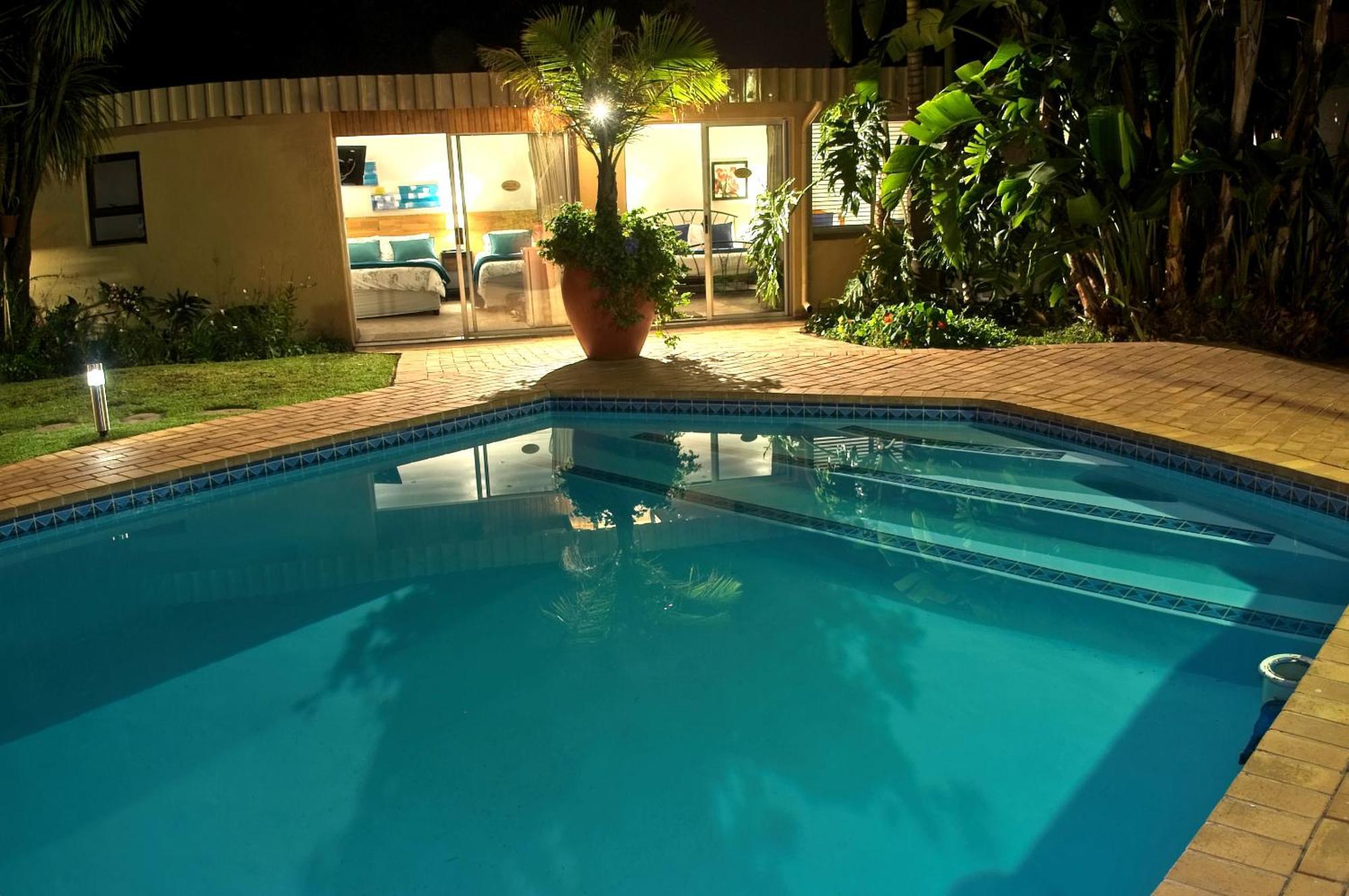 Rest-A-While Guest House - Pretoria-Noord Esterno foto