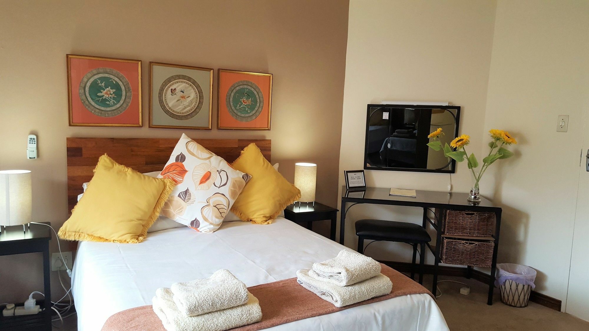 Rest-A-While Guest House - Pretoria-Noord Esterno foto