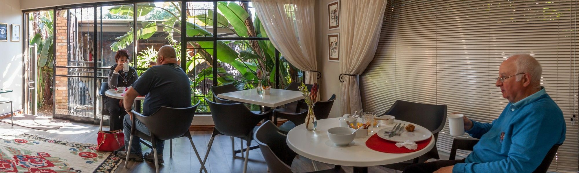 Rest-A-While Guest House - Pretoria-Noord Esterno foto